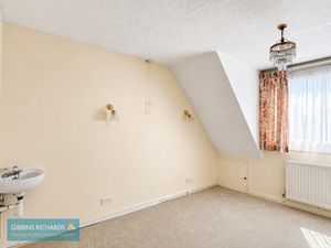 Annexe main bedroom- click for photo gallery